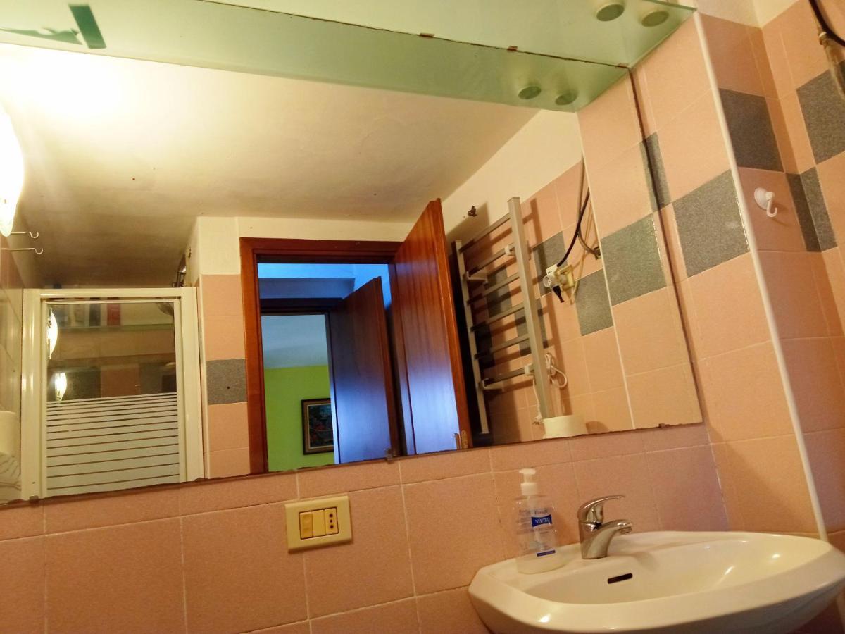 شقة Cute Little Flat With View, 20 Mins To Bgy Airport Pradalunga المظهر الخارجي الصورة