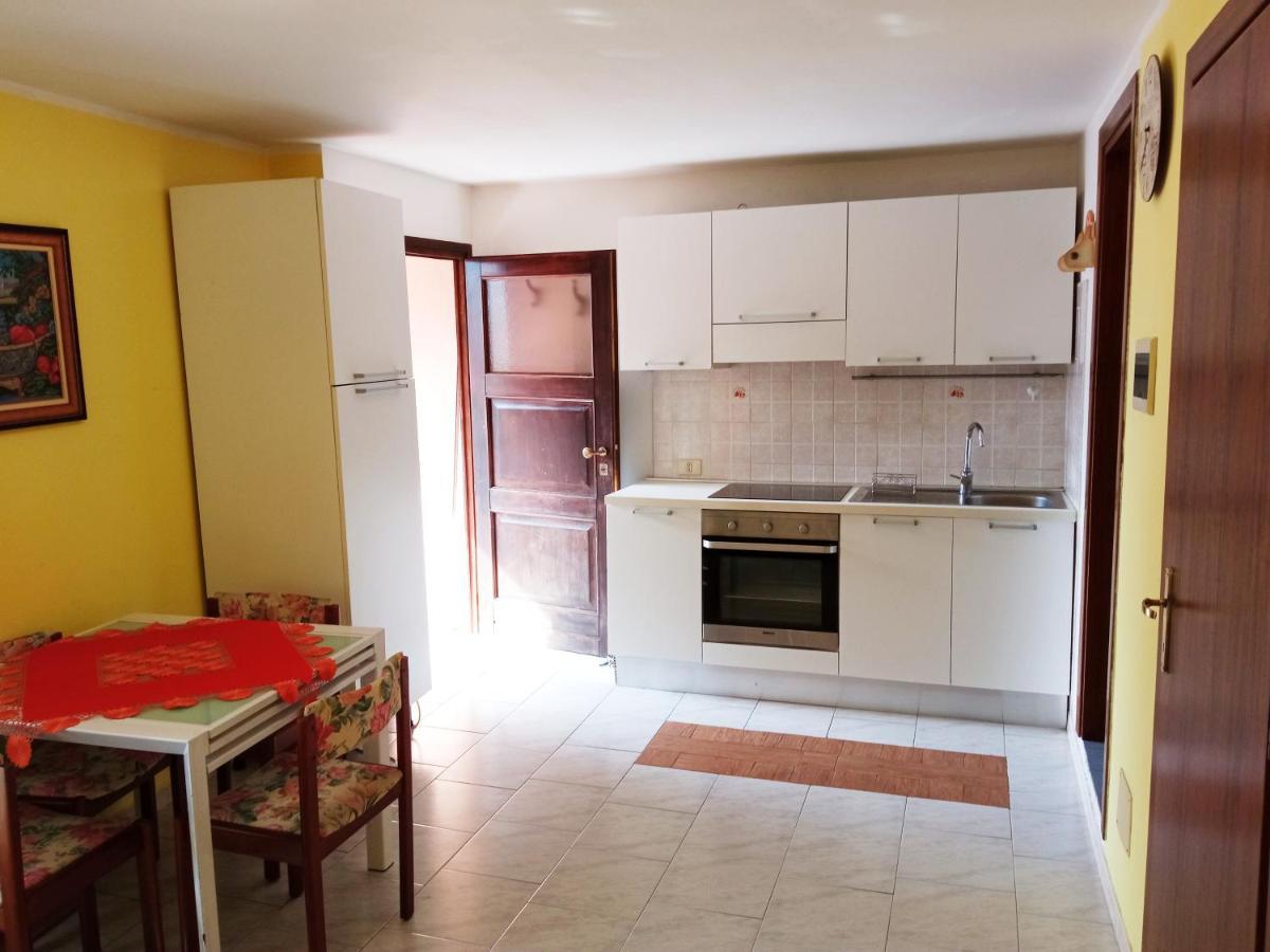 شقة Cute Little Flat With View, 20 Mins To Bgy Airport Pradalunga المظهر الخارجي الصورة