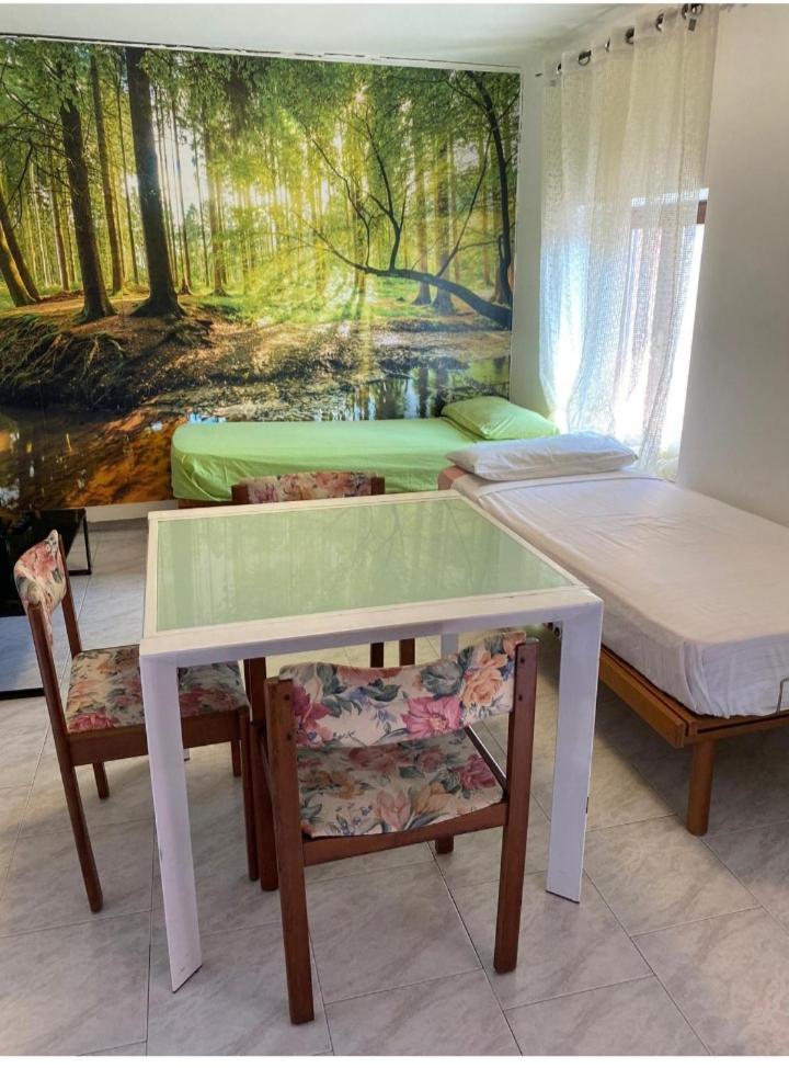 شقة Cute Little Flat With View, 20 Mins To Bgy Airport Pradalunga المظهر الخارجي الصورة